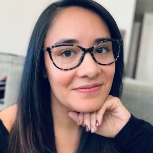 Meet your Posher, Amanda